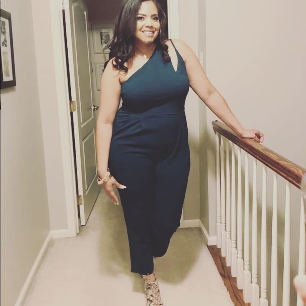 Off shoulder Express sleeveless Jumpsuit